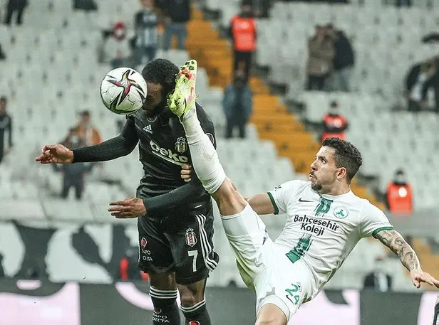 besiktasta-kan-kaybi-suruyor-dolmabahcede-giresunspor-hezimeti-1638047414395.jpeg Beşiktaş'ta kan kaybı sürüyor! Dolmabahçe'de Giresunspor hezimeti-5