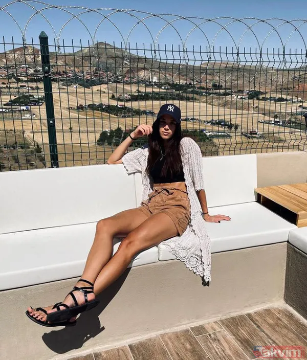 Gizem Memiç'in eşi bakın çıka çıka kim çıktı! Survivor birleşme partisi birincisi Gizem Memiç'in kardeşi de meğer ünlüymüş - 24