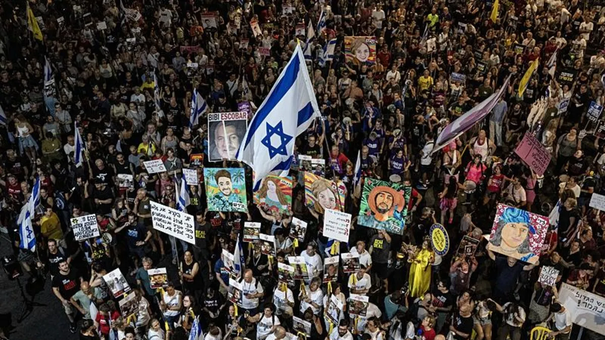 Tel Aviv yine sokaklara döküldü: Eli kanlı Netanyahu'ya tepkiler çığ gibi! "Devletin sabotajcısı"