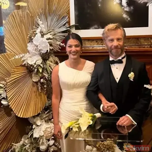 Kuruluş Osman'ın Komutan Lucas'ı Özgür Çevik’in sokak ortasında evlilik teklifi ettiği eşi güzelliğiyle hayran bıraktı! - 9