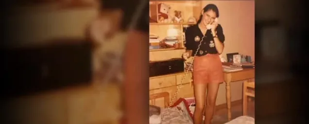Pınar bu ne hal! Çocuklar Duymasının yıldızına bir bakın Pınar Altuğ gençliğindeki mayolu fotoğrafıyla şoke etti!