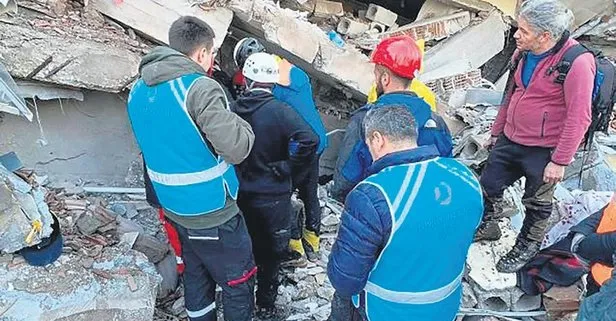 Deprem bölgeleri için seferber olan THY çalışanları 5 saatte 2.3 milyon lira topladı