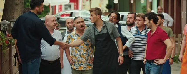 Ahmet, Zolanın yardımına yetişiyor! Gençliğim Eyvah 6. bölüm