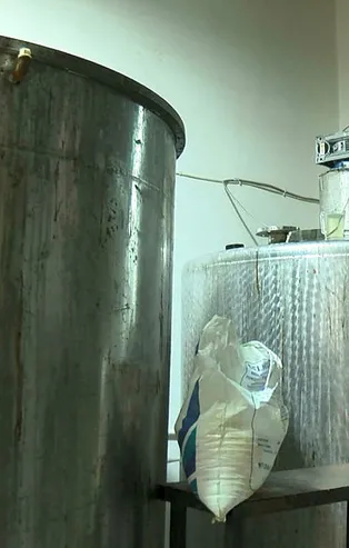 Esenyurt'ta tam 20 ton sahte temizlik malzemeleri ele geçirildi