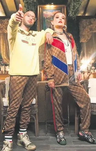 Ben Fero "Demet Akalın" isimli klibiyle tepki çekti!  "Ayaklı reklam olmuşsun"