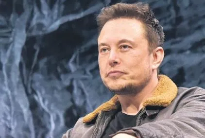 Musk, Pentagon’a kayyum atandı!
