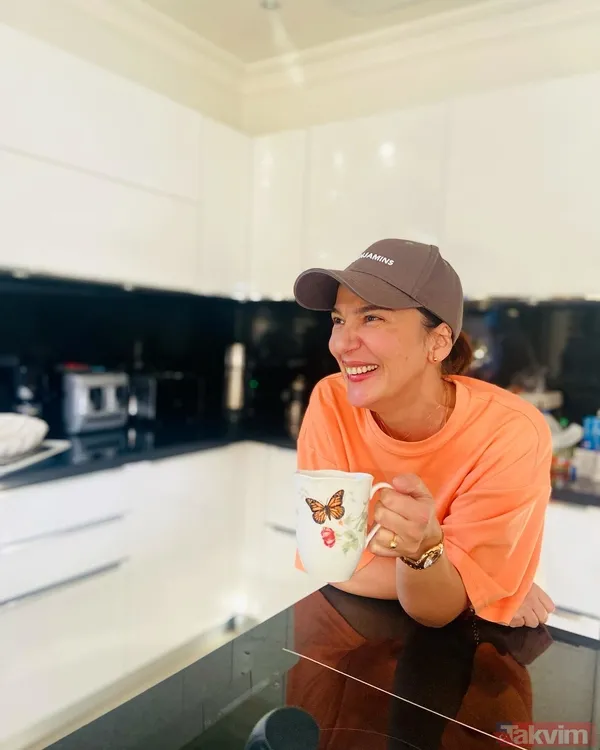 11 yıldır evliler! Ömer’in Çiçek’i Melike Güner’in eşi bakın kim çıktı! Duyan inanamadı! Barış Falay'ın partneri meğer... - 4