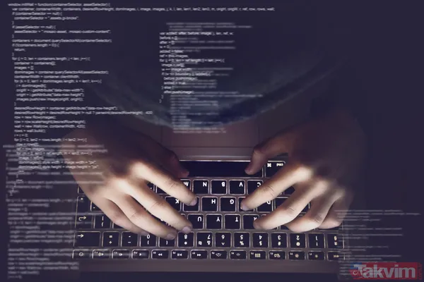 'Yeni Yıl Virüsü' Zararlı Dosyalar İçeren İnternet Sayfalarına Yönlendiren Whatsapp Mesajlarıyla Yayılıyor. Ancak Uzmanlar Aynı Yöntemin Pek Çok Özel Günde De...
