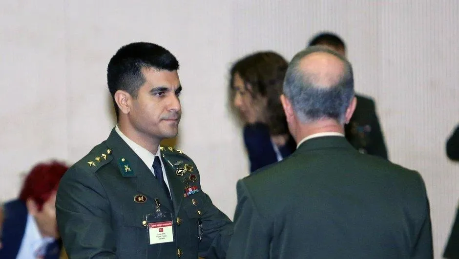 O itiraf etti iki subay gözaltına alındı