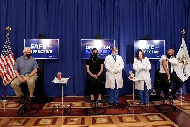 son-dakika-abd-baskan-yardimcisi-pence-ve-esi-karen-pence-canli-yayinda-koronavirus-asisi-oldu-1608302805411.jpeg Son dakika: ABD Başkan Yardımcısı Pence ve eşi Karen Pence canlı yayında koronavirüs aşısı oldu-2