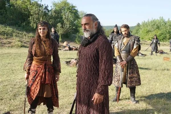 destan-24-bolum-2-fragmani-yayinlandi-yeni-bolumden-ipuclari-ortaya-cikti-batuga-akkiza-askini-itiraf-ediyor-1653318439045.jpg Destan 24. bölüm 2. fragmanı yayınlandı! Yeni bölümden ipuçları ortaya çıktı: Batuga Akkız’a aşkını itiraf ediyor!-5