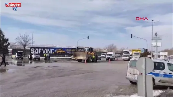 Gaziantep’te feci ölüm: İş makinesi motosikletliyi ezdi