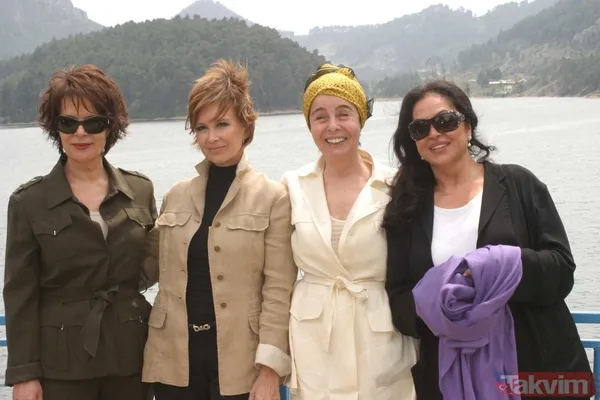 34 yaşındaki Burcu Özberk’ten ‘Türkan Şoray Kanunları’ itirafı! “Gönlüm bir proje için heyecanlanıyorsa...” - 13