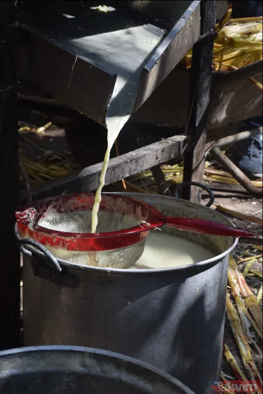 Kilosu 100 lira! Pişmesi 10 saati bulan şeker kamışı pekmezi yok satıyor - 9