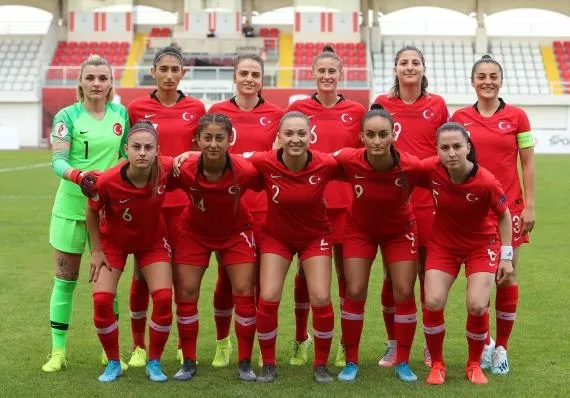 A Milli Kadın Futbol Takımımızın konuğu Hollanda! Türkiye-Hollanda maçı hangi kanalda? Saat kaçta?-1