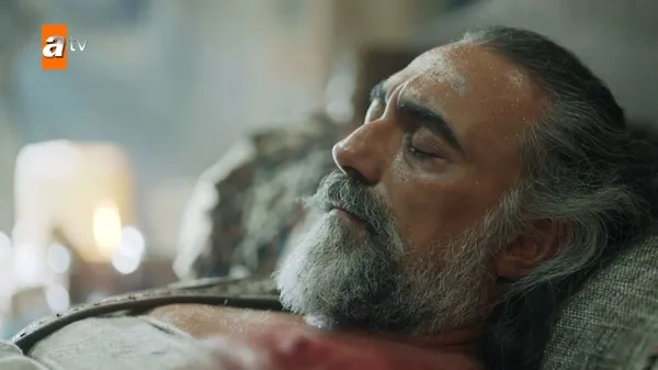 batuga-ilk-kez-konustu-sosyal-medya-yikildi-destana-damga-vuran-sahne-babasi-alpagu-hanin-hayatini-kurtardi-1638299591132.jpg Batuga ilk kez konuştu sosyal medya yıkıldı! Destan’a damga vuran sahne: Babası Alpagu Han’ın hayatını kurtardı-4