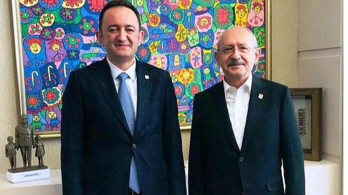iste-chp-haramin-siginagi-olamaz-manifestosuna-destek-verenler-isim-isim-kilcdaroglunun-actigi-bayragin-altind-1779277025386.jpeg İşte "CHP haramın sığınağı olamaz" manifestosuna destek verenler! İsim isim Kılıçdaroğlu'nun açtığı bayrağın altında toplanan vekiller-8