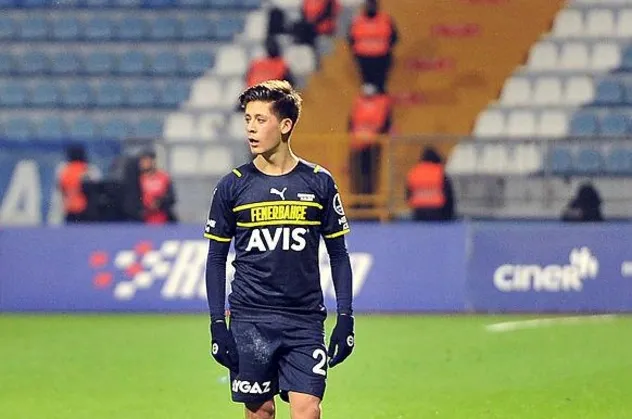 Fenerbahçe Arda Güler'in kontratına hangi maddeyi koydu? İşi sağlama alan hamle