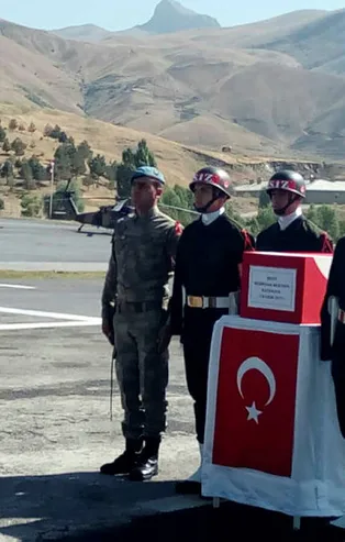 PKK'lıların şehit ettiği anne ve 11 aylık bebek için tören düzenlendi