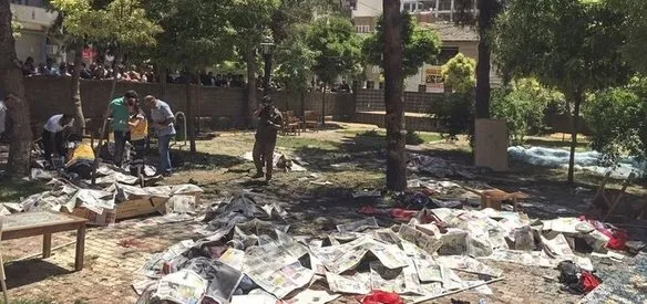 ŞANLIURFA'NIN SURUÇ İLÇESİNDE BİR PATLAMA MEYDANA GELDİ: 27 KİŞİ ÖLDÜ