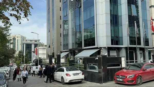 dilan-polat-ve-engin-polatin-15-sirketine-baskin-1698309383386.jpeg Dilan Polat ve Engin Polat’ın 15 şirketine baskın!-2