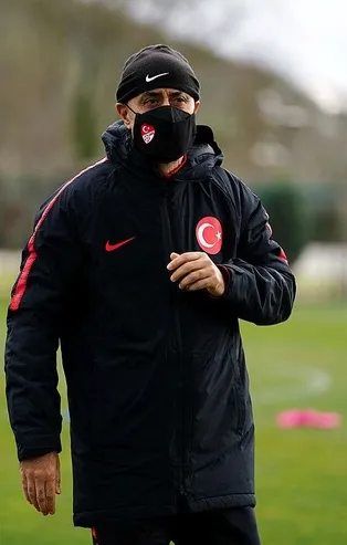 Ümit Milli Futbol Takımı Teknik Direktörü Tolunay Kafkas: İddialıyız ve gruptan çıkmak istiyoruz
