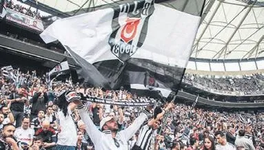 portekiz-medyasindan-bomba-iddia-galatasaray-joao-novais-ile-ilgileniyor-1656975880925.jpeg Portekiz medyasından bomba iddia! Galatasaray Joao Novais ile ilgileniyor-10