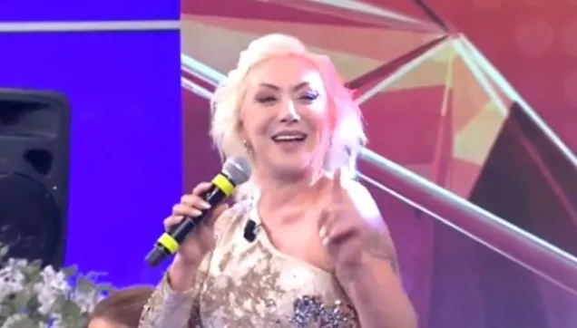 Gullu Nun Son Hali Sosyal Medyayi Salladi Tam 70 Kilo Verdi Bambaska Birine Donustu Videosunu Izle Takvim Tv Gullu Nun Son Hali Sosyal Medyayi Salladi Tam 70 Kilo Verdi Bambaska Birine Donustu Videosunu Izle Takvim Tv