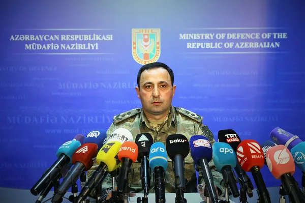 son-dakika-ermenistan-sinirinda-catisma-7-azerbaycan-askeri-sehit-oldu-10-asker-yaralandi-1637136124104.jpg SON DAKİKA: Ermenistan sınırında çatışma: 7 Azerbaycan askeri şehit oldu 10 asker yaralandı-3