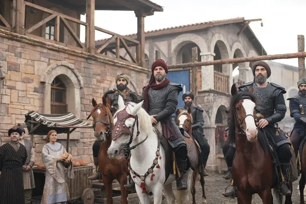 dirilis-ertugruldaki-rolunu-hafizadan-komple-silin-yeni-adresini-ilk-kez-duyacaksiniz-1681301705654.jpg Yeni adresini ilk kez duyanlar şok... Diriliş Ertuğrul'daki rolünü hafızadan komple sileceksiniz!-3