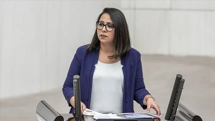 burcu-koksaldan-tipli-kadigile-kilicdaroglu-tepkisi-1777466754565.jpeg Burcu Köksal’dan TİP’li Kadıgil’e Kılıçdaroğlu tepkisi-6
