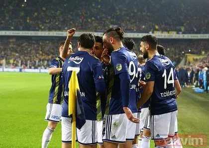Fenerbahçe’de bileti kesilen isimler belli oldu! Sezon sonu hepsi gidiyor