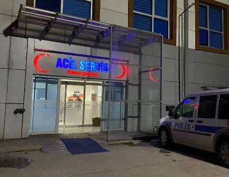 Tartıştığı genç kızı 5 yerinden bıçakladı