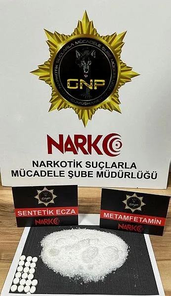 gumushanede-akilalmaz-olay-gozaltina-alinan-2-suphelinin-midelerinde-uyusturucu-hap-ele-gecirildi-1704553535371.jpeg