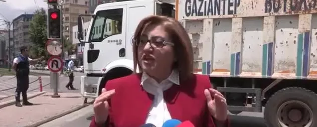 Fatma Şahin’den Akşener’e fotoğraflı yanıt