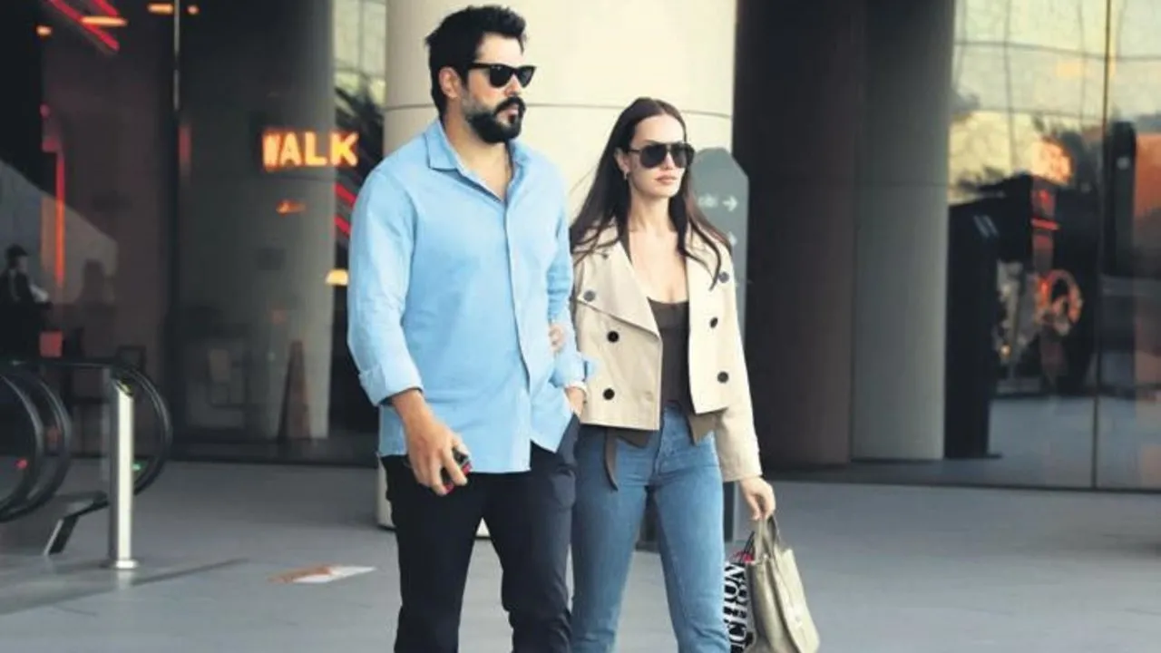 Burak Özçivit ve eşi Fahriye Evcen’den kahve molası!