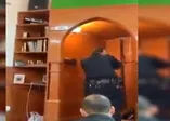 ABD'li polis üniformasıyla ezan okudu