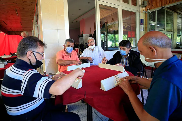 Kahvehanelerde yeni dönem! Hareketlilik başladı