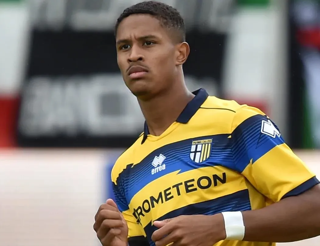 Dörde katlayıp geliyor