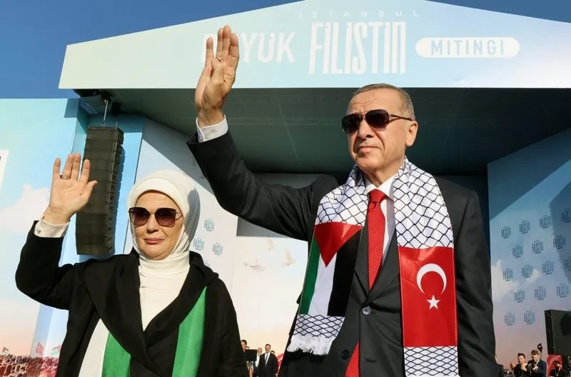 Başkan Recep Tayyip Erdoğan, Atatürk Havalimanı'nda düzenlenen ʺBüyük Filistin Mitingiʺne katılarak konuşma yaptı. (28 Ekim 2023)