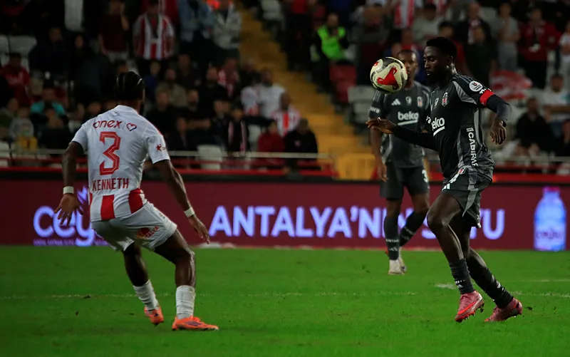 Beşiktaş'ın Antalyaspor maçı sonrası şok yorum! "Sergen'in ihaneti" - 7