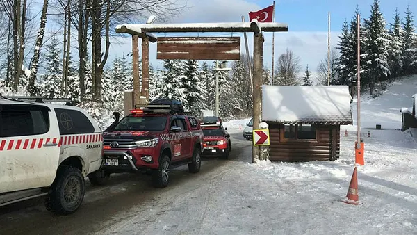 100-kisi-kartepede-kaybolan-doktor-ugur-tolunu-3-gun-de-bulamadi-1610822761825.jpg 100 kişi, Kartepe'de kaybolan Doktor Uğur Tolun’u, 3. gün de bulamadı-3