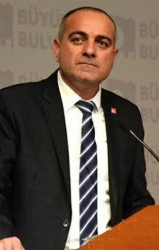 CHP'li Gemlik Belediye Başkanı Uğur Sertaslan 'yasak aşk' skandalını böyle savundu: Partim yanımda, insan kuldur şaşar