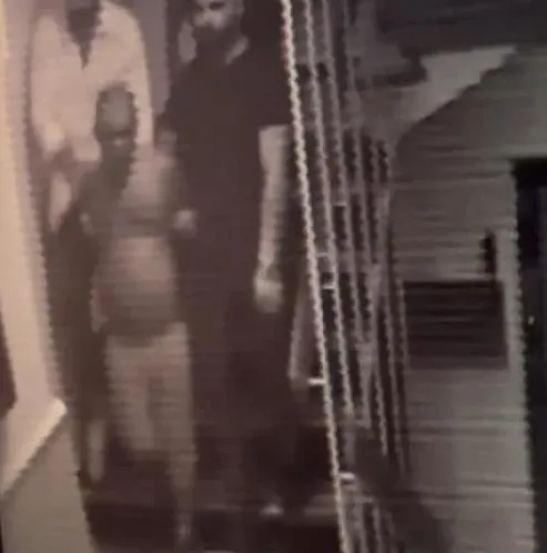 kadikoyde-fatma-duygu-ozkan-4kattan-yere-cakildi-gorgu-taniklari-camdan-atildi-dedi-avukat-gozaltina-alindi-1692111296482.jpeg Kadıköy'de Fatma Duygu Özkan 4.kattan yere çakıldı! Görgü tanıkları “Camdan atıldı” dedi, avukat gözaltına alındı-10