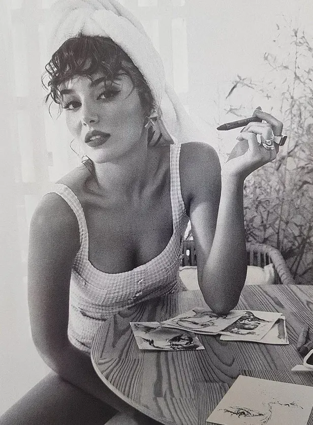 Hande Erçel'e Kerem Bürsin aşkı yaradı! 'Yataktan çıkmak istemediğim günler' oluyor diyor... 1 dakika yetti cayır cayır yakıyor-5