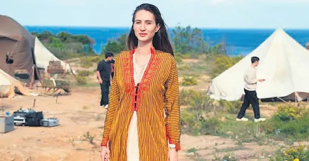 Simay Rasimoğlu'na köylü güzeli yakıştırması...