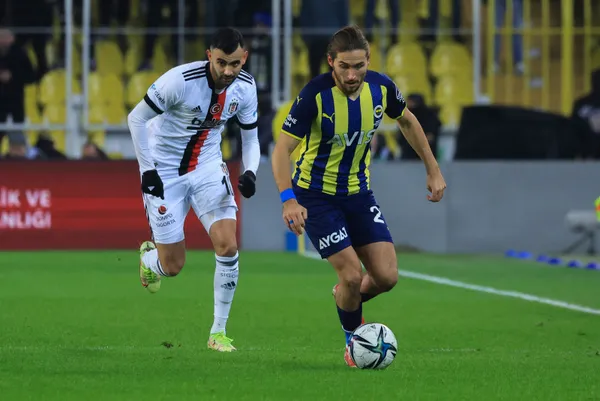 fenerbahcede-500-bin-euroluk-orumcek-adam-miguel-crespo-1650189035663.jpg Fenerbahçe'de 500 bin euroluk örümcek adam Miguel Crespo-3