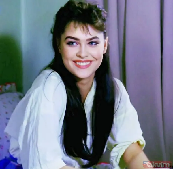 Hülya Avşar bikini sezonunu açtı pozları olay! "Z kuşağı beni yakalasın" demişti görenler dönüp bir daha baktı: "Cazibeli kadın..." - 33