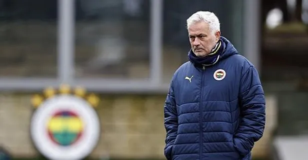 Fenerbahçe’de o transfer sezon sonuna kaldı!