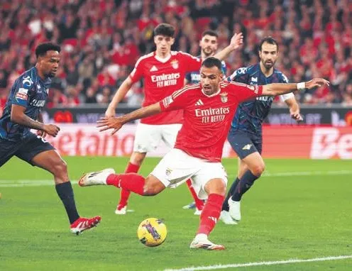 5 gollü maçta gülen Benfica